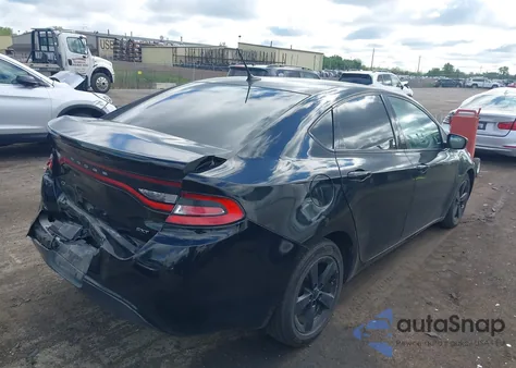 2015 Dodge Dart Sxt z USA, uszkodzony, nr VIN 1C3CDFBB4FD158494